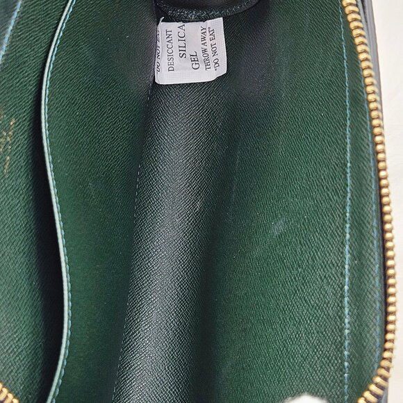 Louis Vuitton Green Taiga Leather Clutch - Picture 12 of 17